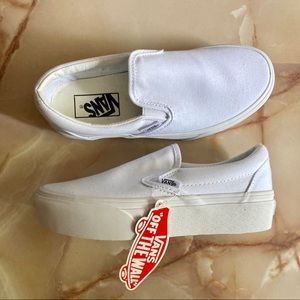 Brand New Vans Platform Slip-On, Size 5.5 White